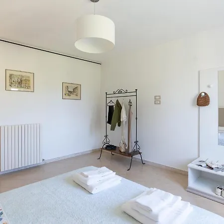 Casale Macarre Holiday home Mogliano