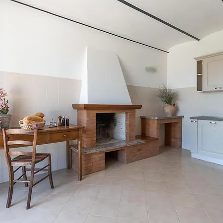 Holiday home Casale Macarre Mogliano