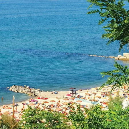 Casale Macarre